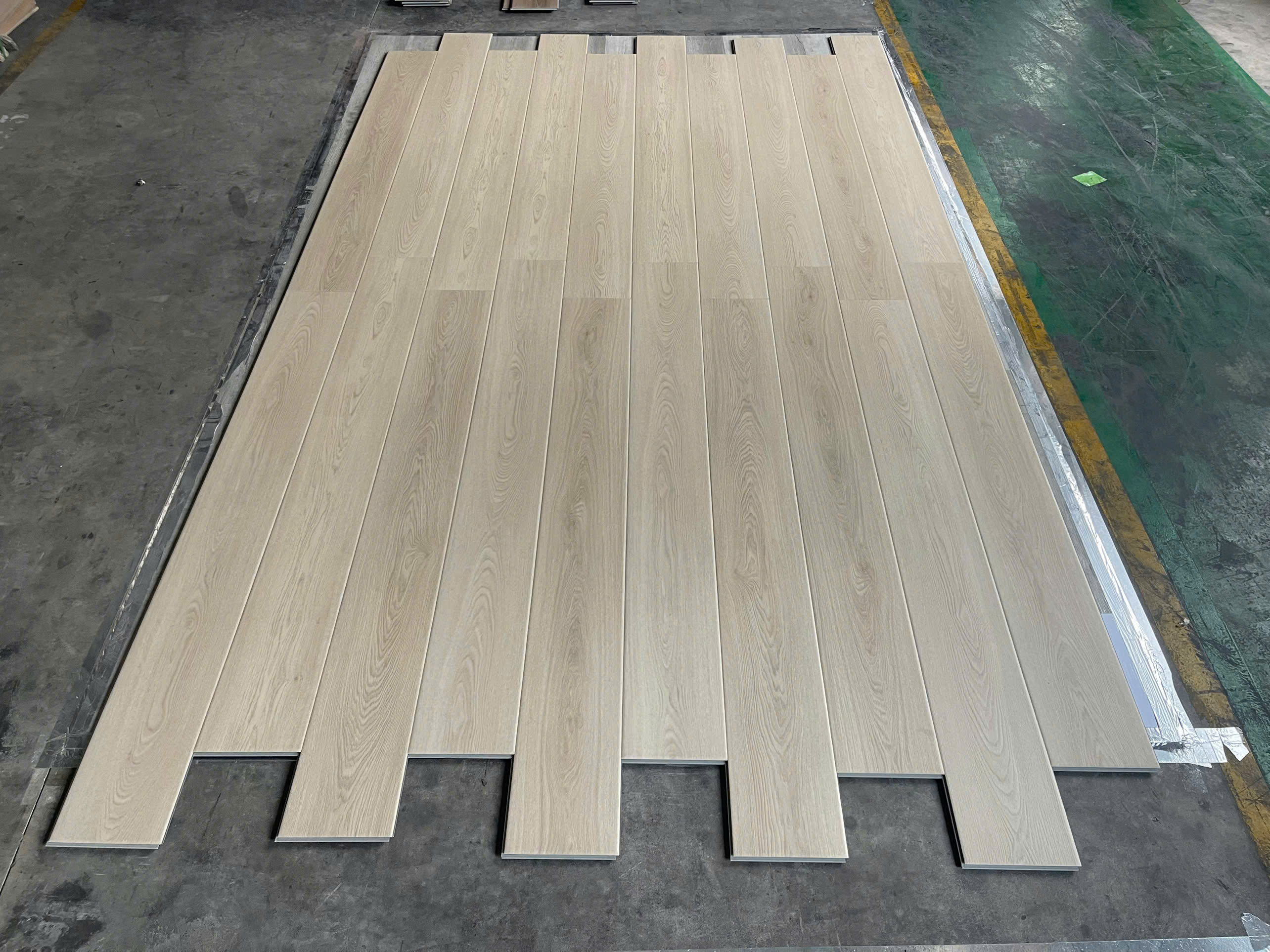 SKU LSPC :1825 x 225 x 10mm _ wl :0.5mm Ván trơn